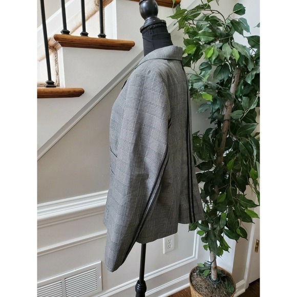 Ashley Stewart Women's Gray Polyester Long Sleeve Four Button Blazer Size 16 - Picture 6 of 11